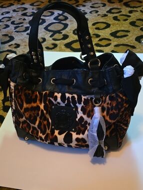 Juicy Couture Day Leopard Print Daydreamer Bag
